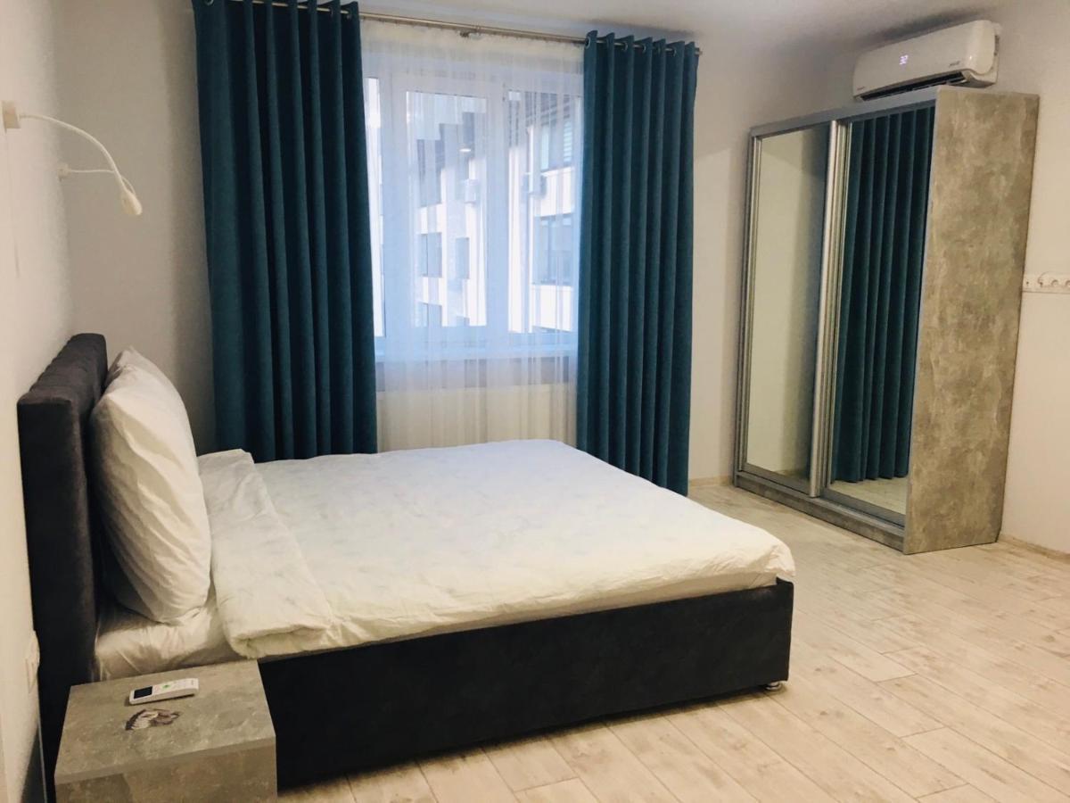 Apartment Edelweiss Uzjhorod Exteriör bild