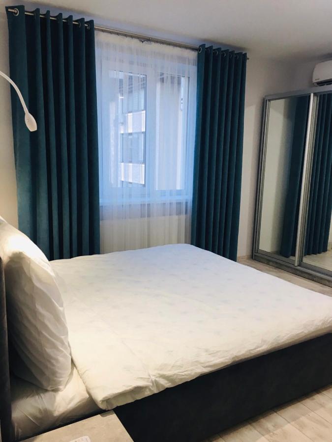 Apartment Edelweiss Uzjhorod Exteriör bild