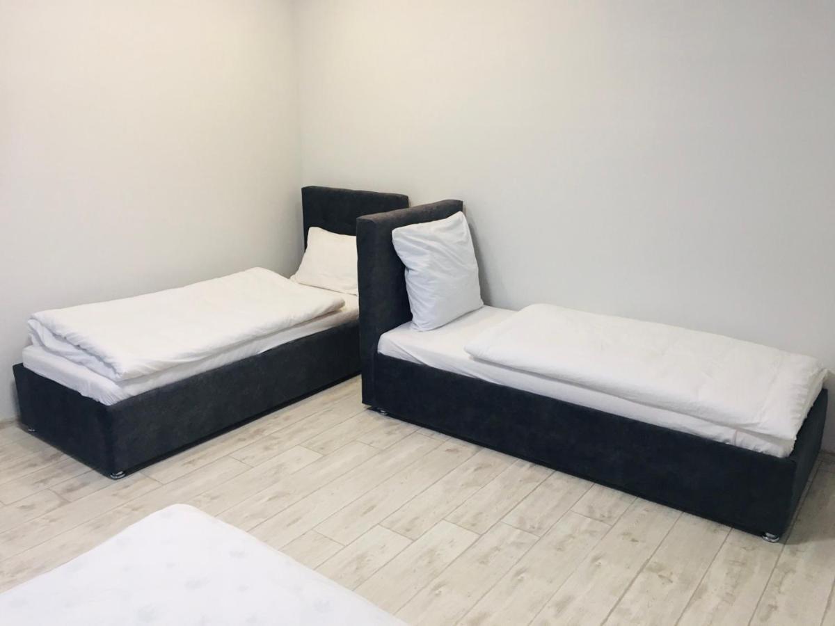 Apartment Edelweiss Uzjhorod Exteriör bild