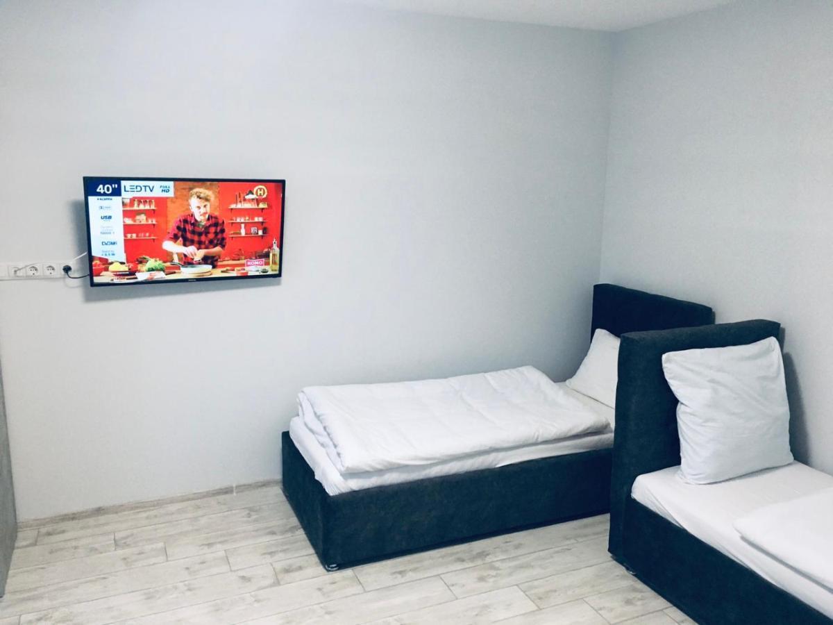 Apartment Edelweiss Uzjhorod Exteriör bild