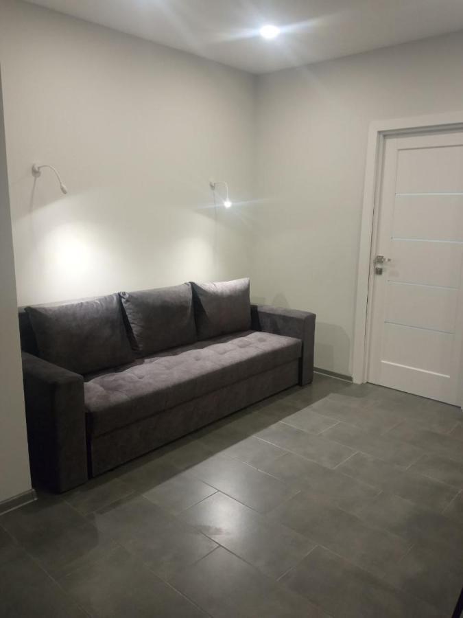 Apartment Edelweiss Uzjhorod Exteriör bild