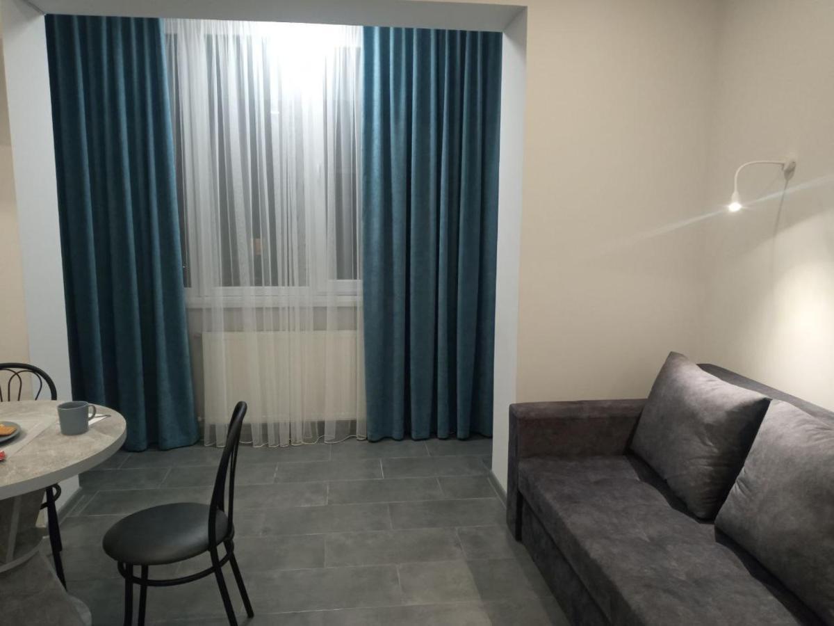 Apartment Edelweiss Uzjhorod Exteriör bild
