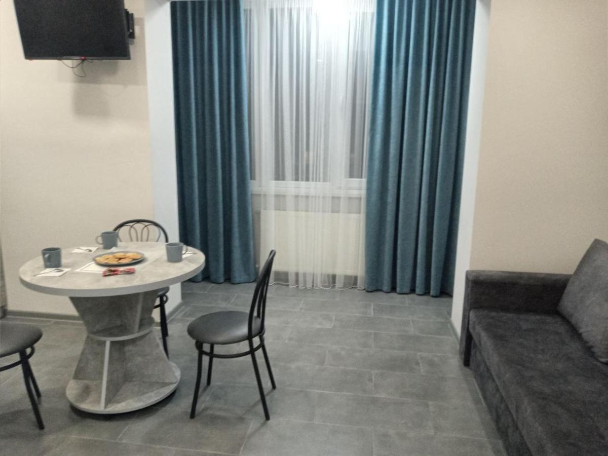 Apartment Edelweiss Uzjhorod Exteriör bild